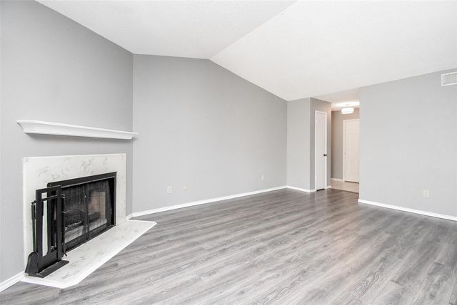 1515 Sandy Springs Road 1006, Houston, TX 77042