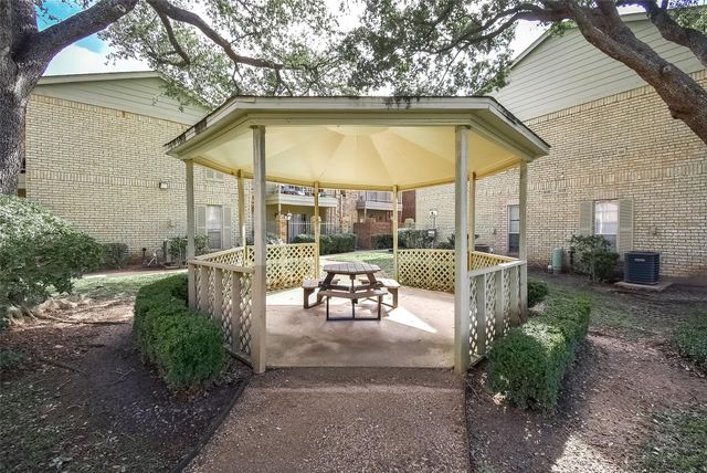 1515 Sandy Springs Road 1006, Houston, TX 77042