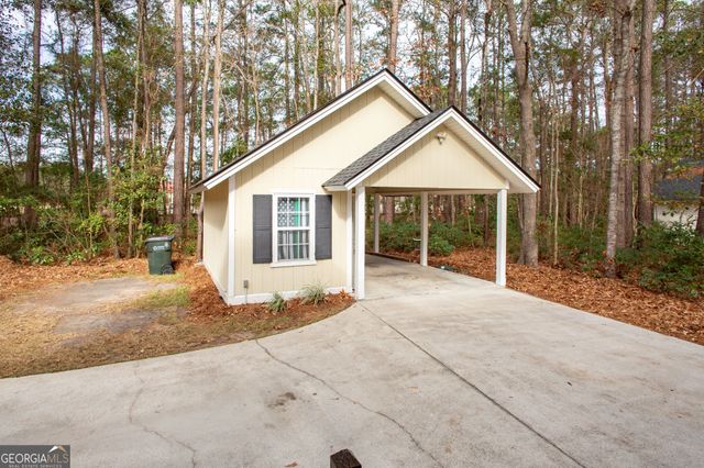 125 Brisbon Hall Drive, Richmond Hill, GA 31324