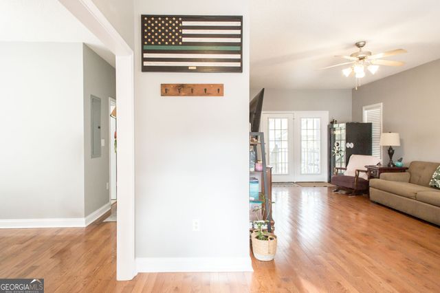 125 Brisbon Hall Drive, Richmond Hill, GA 31324