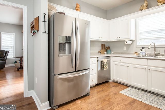 125 Brisbon Hall Drive, Richmond Hill, GA 31324