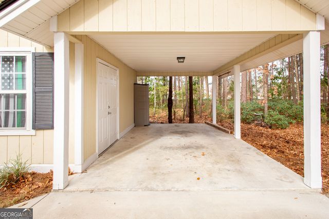 125 Brisbon Hall Drive, Richmond Hill, GA 31324