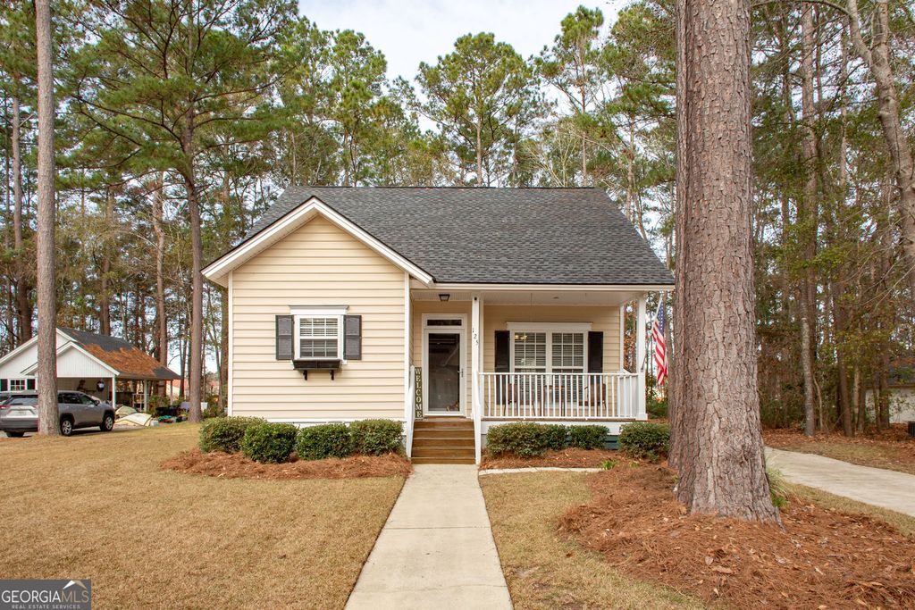 125 Brisbon Hall Drive, Richmond Hill, GA 31324