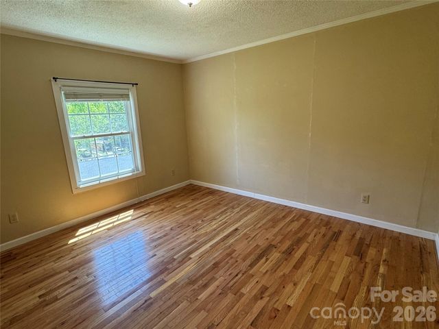 942 Fisher Branch Road, Marshall, NC 28753