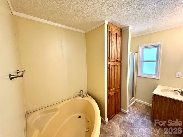 942 Fisher Branch Road, Marshall, NC 28753