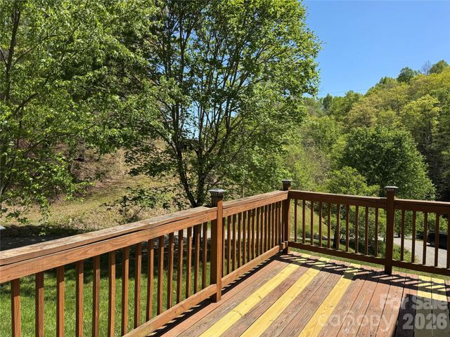 942 Fisher Branch Road, Marshall, NC 28753