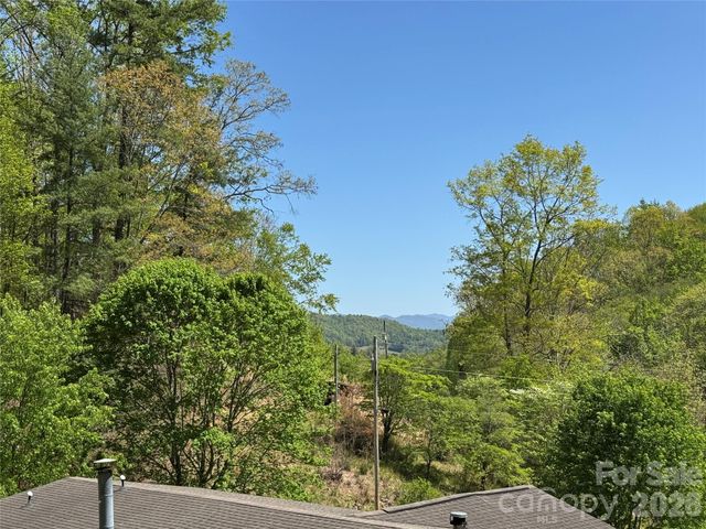 942 Fisher Branch Road, Marshall, NC 28753
