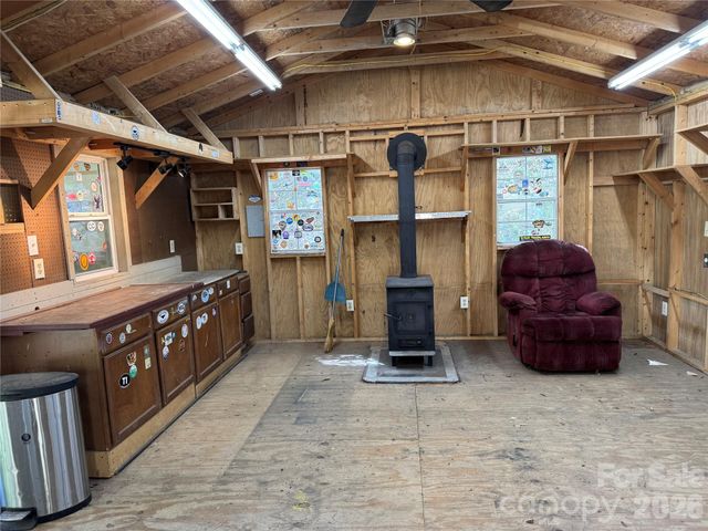942 Fisher Branch Road, Marshall, NC 28753