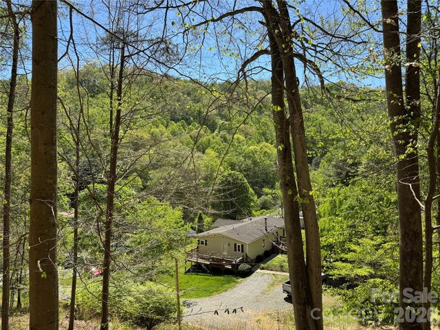 942 Fisher Branch Road, Marshall, NC 28753