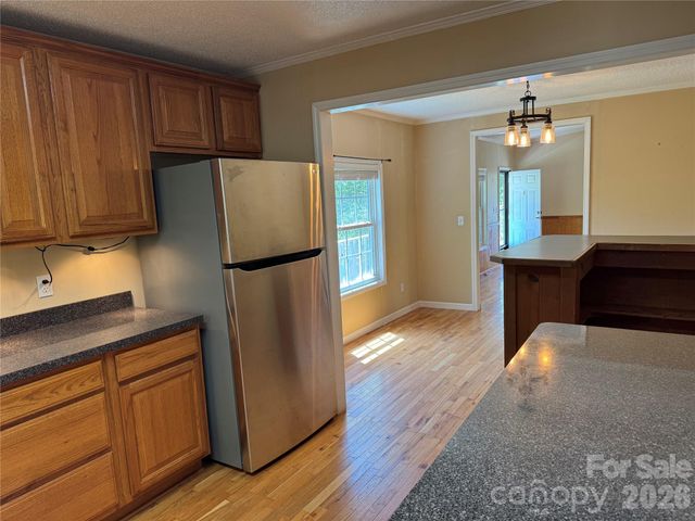 942 Fisher Branch Road, Marshall, NC 28753
