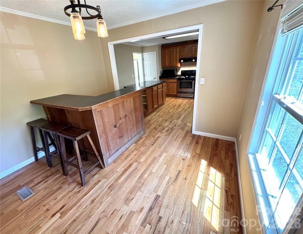 942 Fisher Branch Road, Marshall, NC 28753