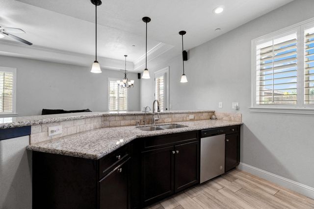 294 Double Tree Court, Madera, CA 93637