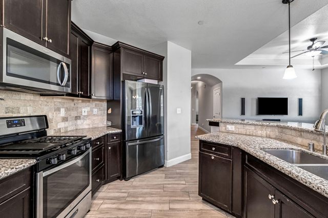 294 Double Tree Court, Madera, CA 93637