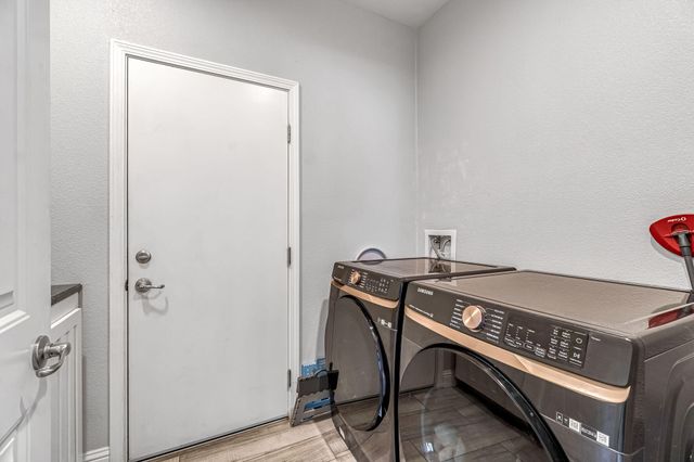 294 Double Tree Court, Madera, CA 93637