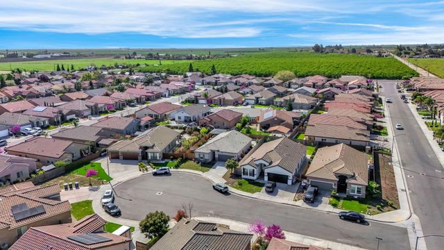 294 Double Tree Court, Madera, CA 93637