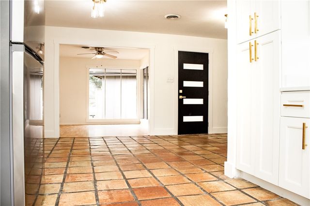 3722 Pope Dr, Corpus Christi, TX 78411