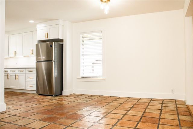 3722 Pope Dr, Corpus Christi, TX 78411