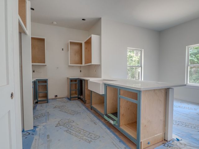 305 Vantage Circle, Kerrville, TX 78028