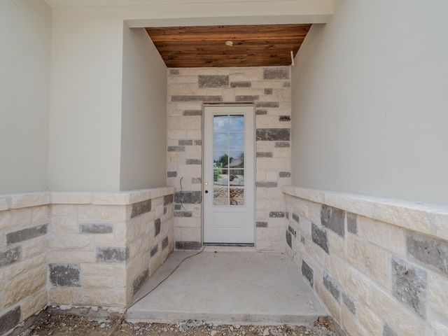 305 Vantage Circle, Kerrville, TX 78028