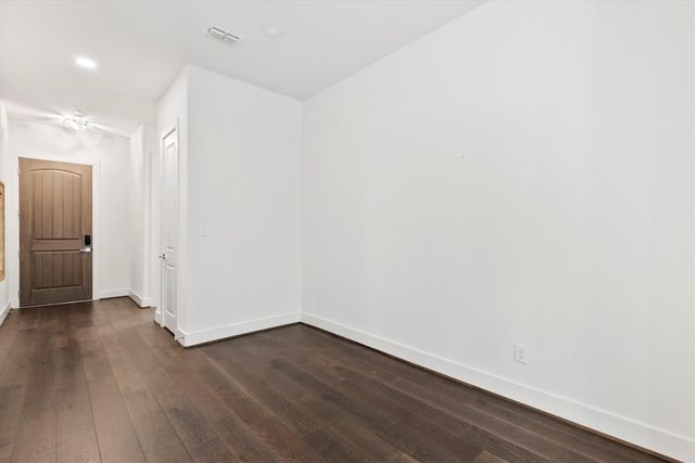 15875 Spectrum Drive 1106, Addison, TX 75001
