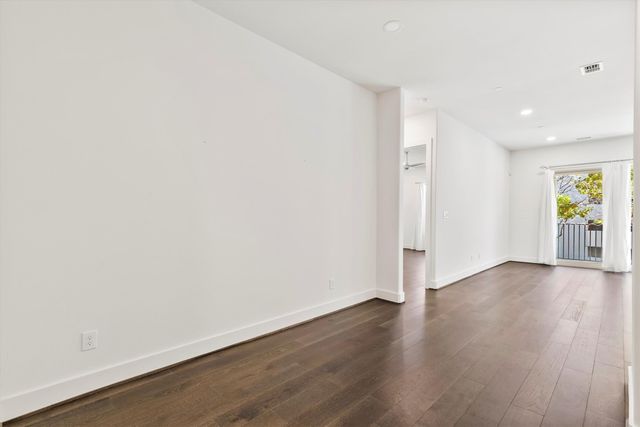 15875 Spectrum Drive 1106, Addison, TX 75001