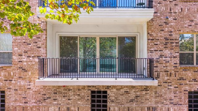 15875 Spectrum Drive 1106, Addison, TX 75001