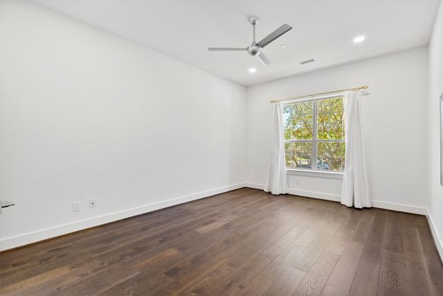 15875 Spectrum Drive 1106, Addison, TX 75001
