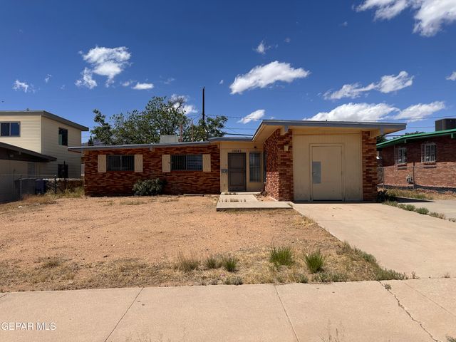 10045 KELLOGG Street, El Paso, TX 79924