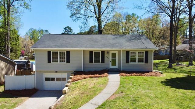 1561 Daniel Lane, Lawrenceville, GA 30046