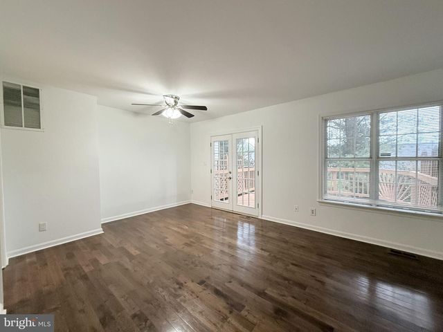 17 TALL OAKS CT, Stafford, VA 22556