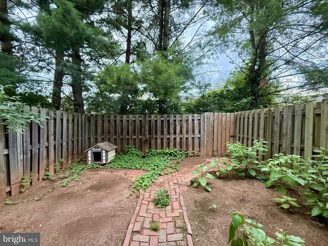 17 TALL OAKS CT, Stafford, VA 22556