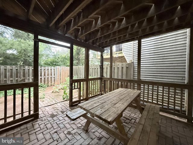 17 TALL OAKS CT, Stafford, VA 22556