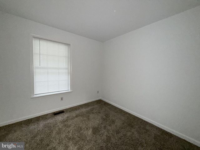 17 TALL OAKS CT, Stafford, VA 22556