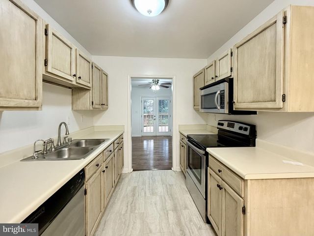 17 TALL OAKS CT, Stafford, VA 22556