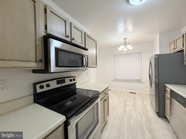 17 TALL OAKS CT, Stafford, VA 22556