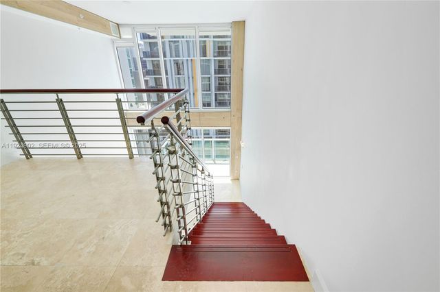 41 SE 5th St 906, Miami, FL 33131