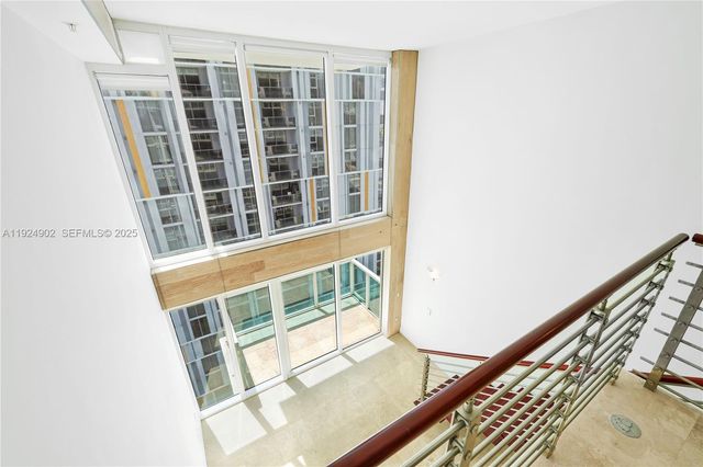 41 SE 5th St 906, Miami, FL 33131