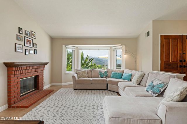 6795 Aviano Drive, Camarillo, CA 93012