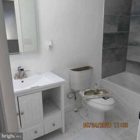 1215 E PRESTON ST, Baltimore, MD 21202