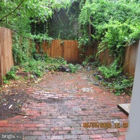 1215 E PRESTON ST, Baltimore, MD 21202