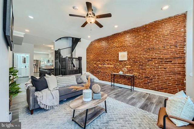 1215 E PRESTON ST, Baltimore, MD 21202