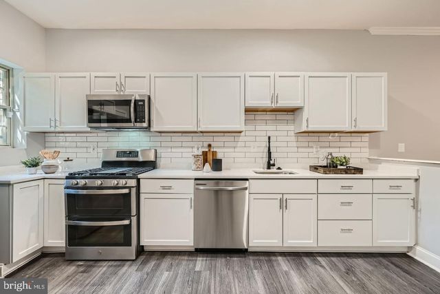 1215 E PRESTON ST, Baltimore, MD 21202