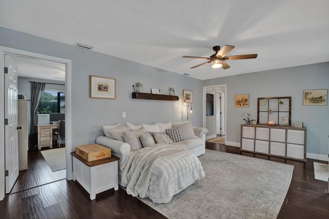 8500 NW 19th Drive, Coral Springs, FL 33071