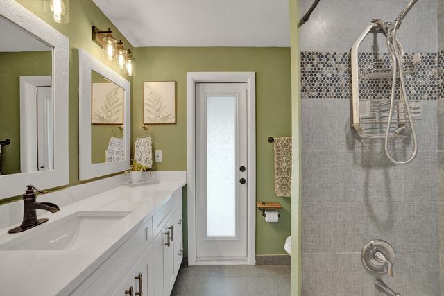 8500 NW 19th Drive, Coral Springs, FL 33071