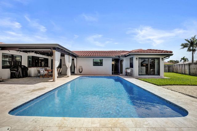 8500 NW 19th Drive, Coral Springs, FL 33071