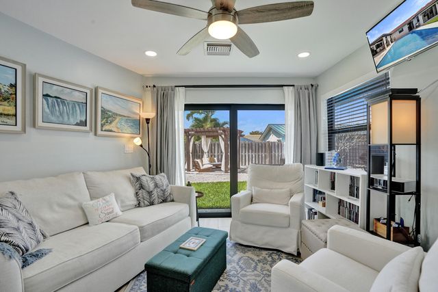 8500 NW 19th Drive, Coral Springs, FL 33071