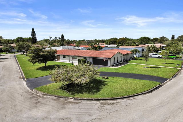 8500 NW 19th Drive, Coral Springs, FL 33071