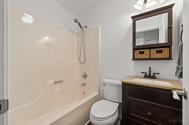 7306 Fairground Road, Blanchester, OH 45107