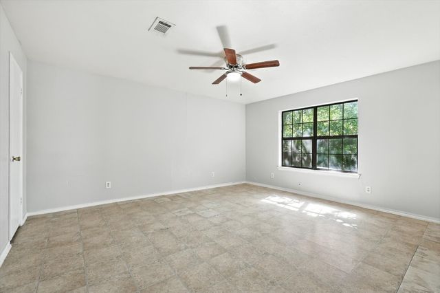 1516 W 7th Street, Irving, TX 75060