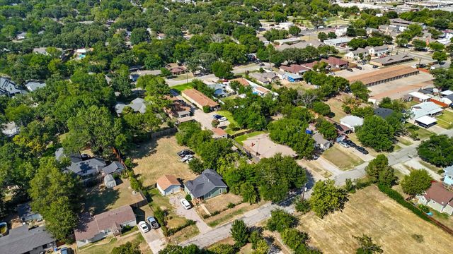 1516 W 7th Street, Irving, TX 75060